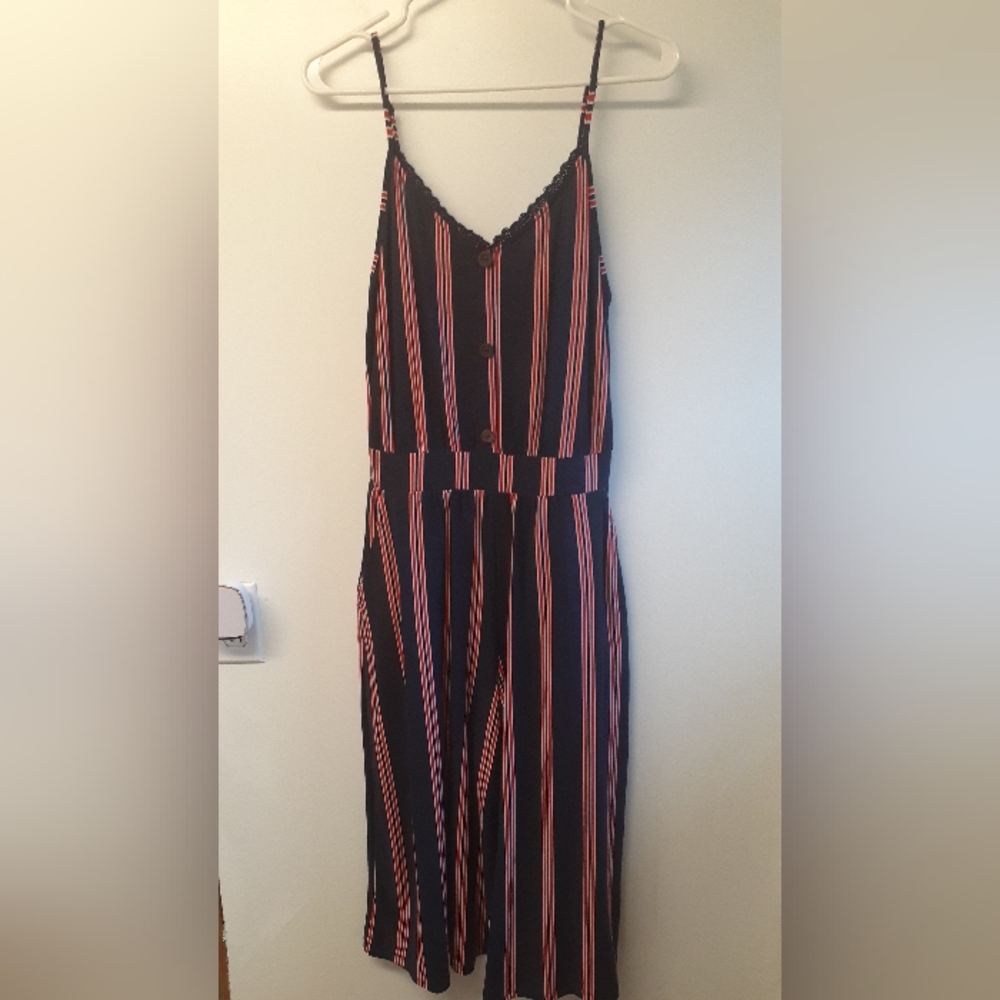 Very soft and flowy Bobbie Brooks jumpsuit - size medium